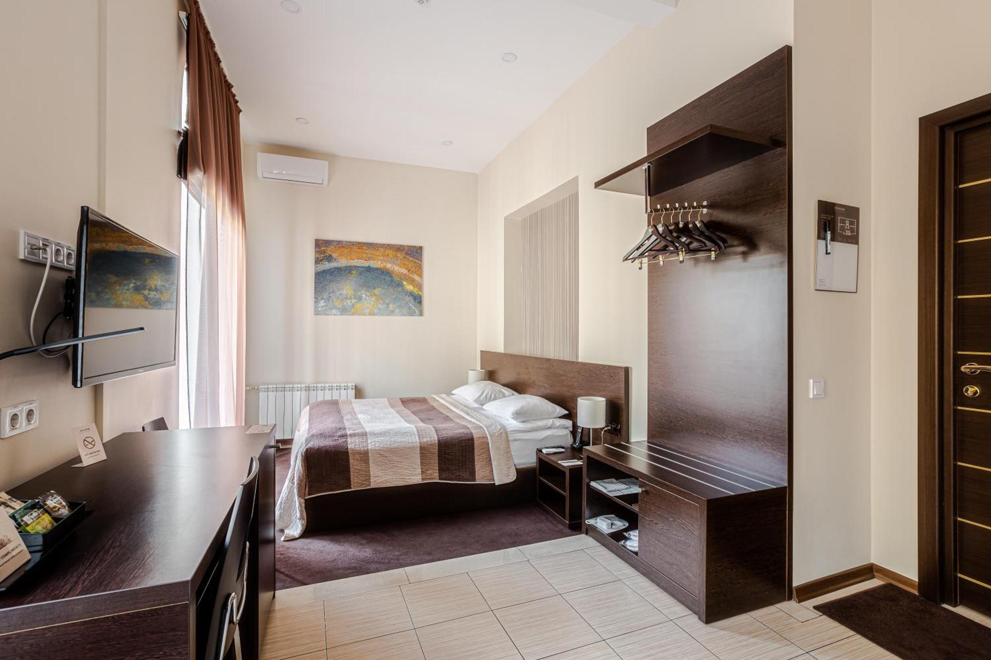 Incognito Boutique Hotel Kyiv Exterior photo